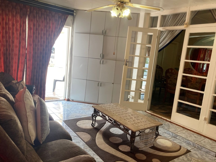 9 Bedroom Property for Sale in Dale View Eastern Cape
